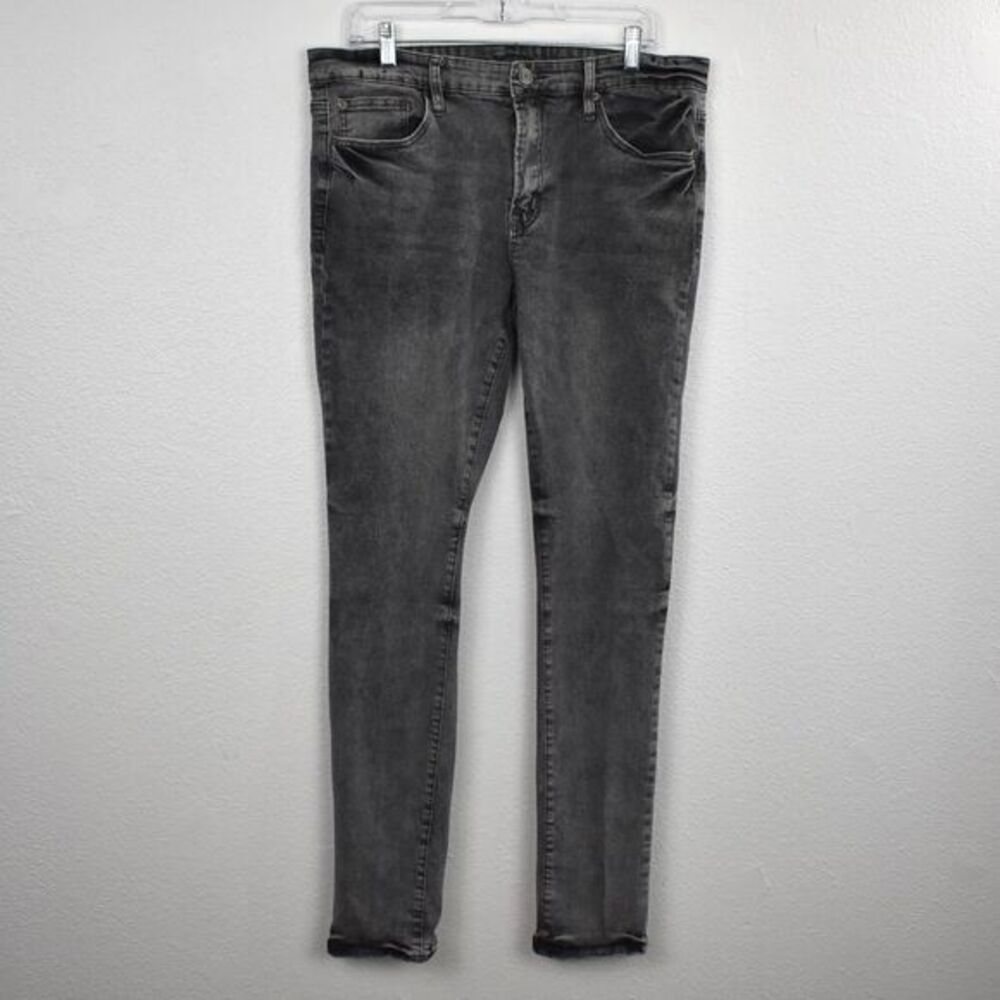 Rue21 Grey Jeans Size 36/34 Gently Used Condition no‎ holes or stains - Picture 2 of 5